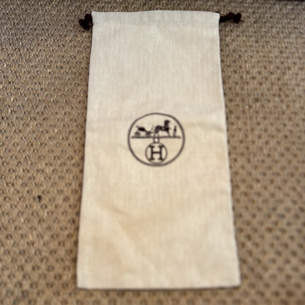 Hermès Carré Cheval”Surprise 100% Silk Scarf Pink.Rare.dustbag - Picture 8 of 8